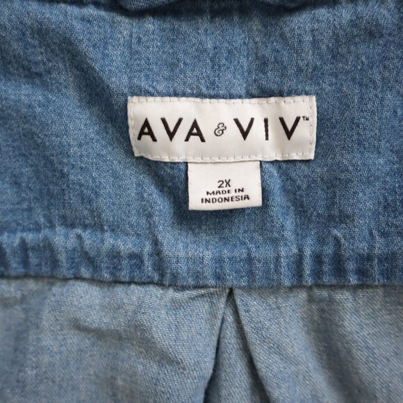 Custom Embroidered Pocket Chambray Shirt | 2X - Picture 3 of 5